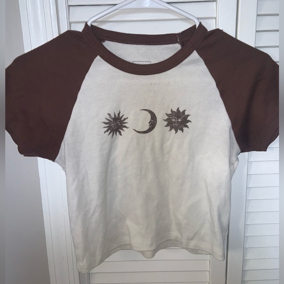 Tilly's Tops - Crop Baby Tee